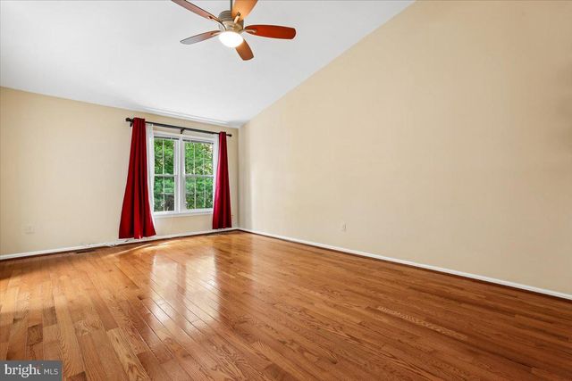 6024 LOGANWOOD, North Bethesda, MD 20852