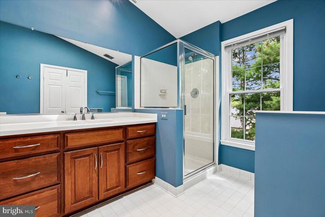 6024 LOGANWOOD, North Bethesda, MD 20852