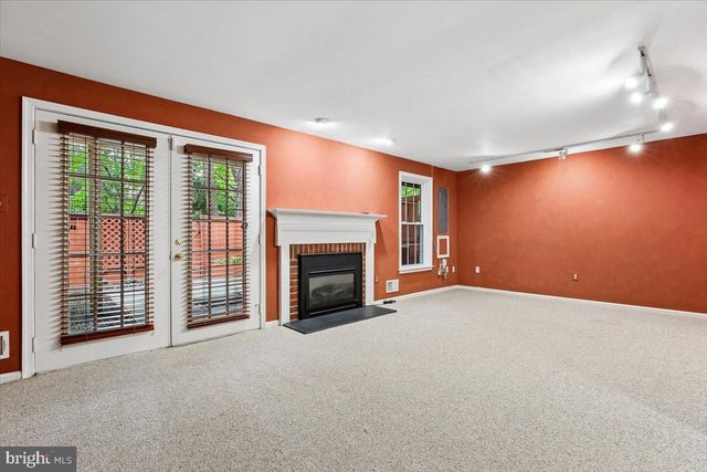 6024 LOGANWOOD, North Bethesda, MD 20852