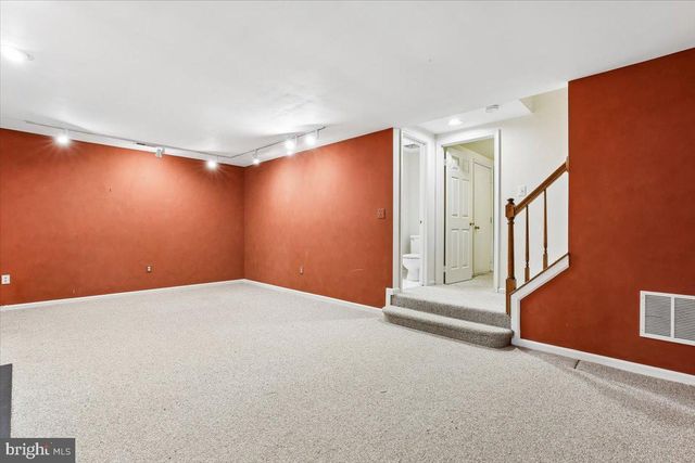 6024 LOGANWOOD, North Bethesda, MD 20852