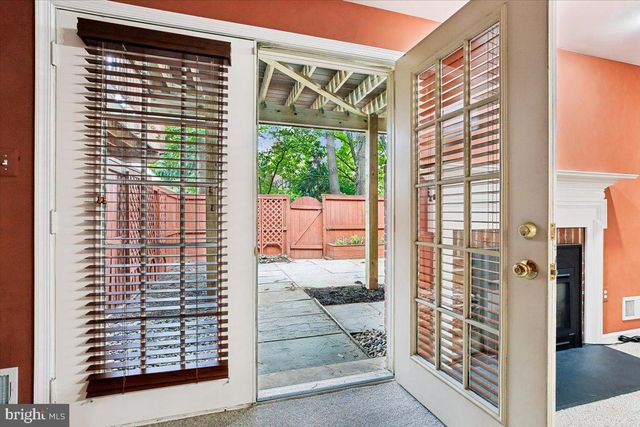 6024 LOGANWOOD, North Bethesda, MD 20852