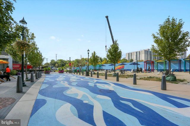 6024 LOGANWOOD, North Bethesda, MD 20852