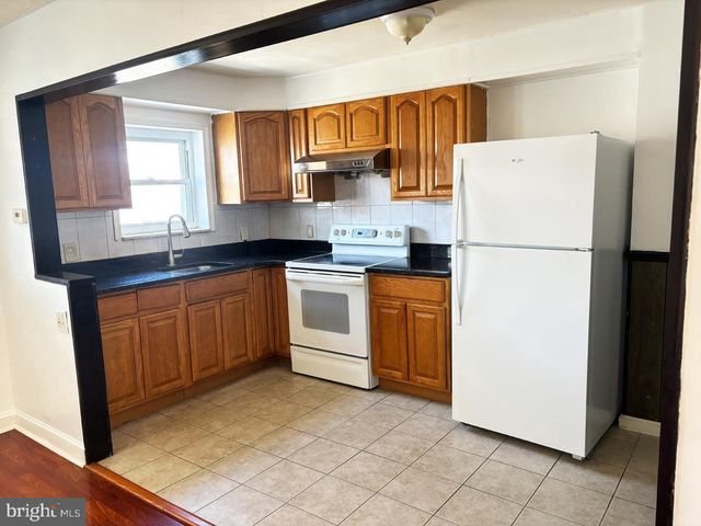 6034 HASBROOK AVE, Philadelphia, PA 19111