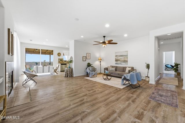 1306 Miranda Court, Tehachapi, CA 93561