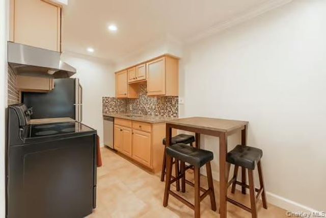 226 Millard 226, Babylon, NY 11704