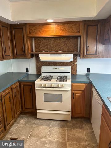 135 LOCUST LN, New Providence, PA 17560