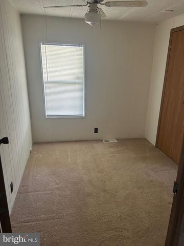 135 LOCUST LN, New Providence, PA 17560