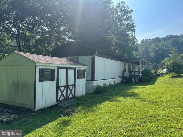 135 LOCUST LN, New Providence, PA 17560