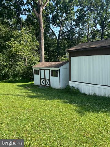 135 LOCUST LN, New Providence, PA 17560