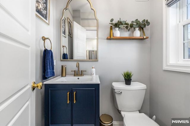 40 Courier Place, Rutherford, NJ 07070