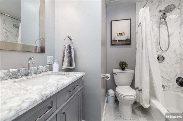 40 Courier Place, Rutherford, NJ 07070