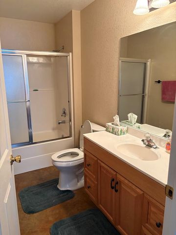 2113 Vista Ridge Dr, Kerrville, TX 78028