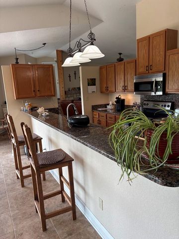 2113 Vista Ridge Dr, Kerrville, TX 78028