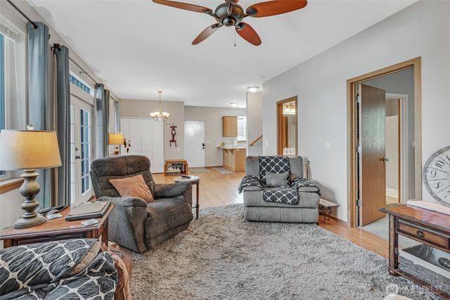 2681 E Timberlake West Drive, Shelton, WA 98584