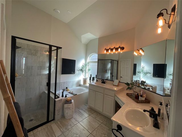 1626 Midlake Drive, Cedar Hill, TX 75104