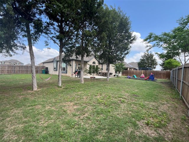 1626 Midlake Drive, Cedar Hill, TX 75104