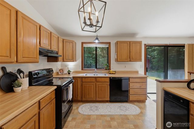21611 Port Gamble Road NE, Poulsbo, WA 98370