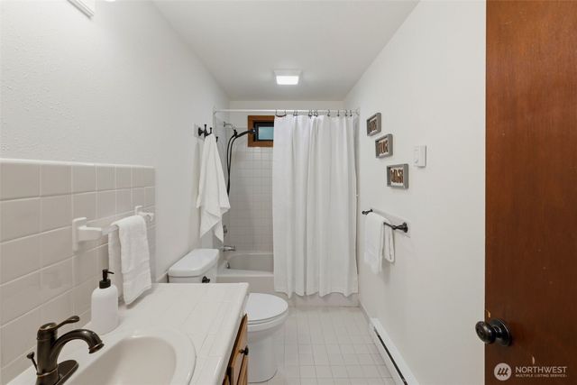 21611 Port Gamble Road NE, Poulsbo, WA 98370