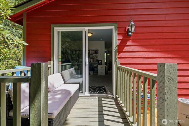 21611 Port Gamble Road NE, Poulsbo, WA 98370
