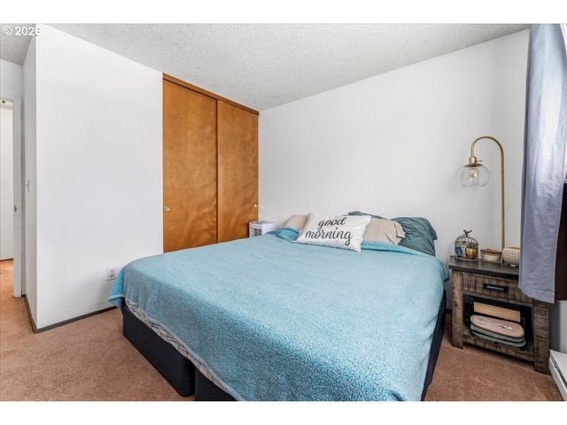 1649 Ne KANE Dr, Gresham, OR 97030