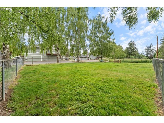 1649 Ne KANE Dr, Gresham, OR 97030