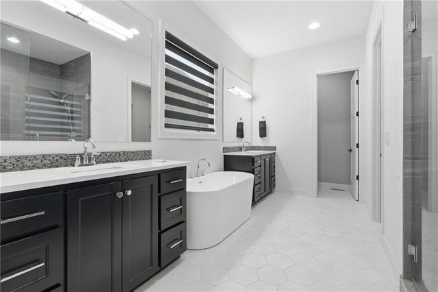 8181 Valley Road, Lenexa, KS 66220