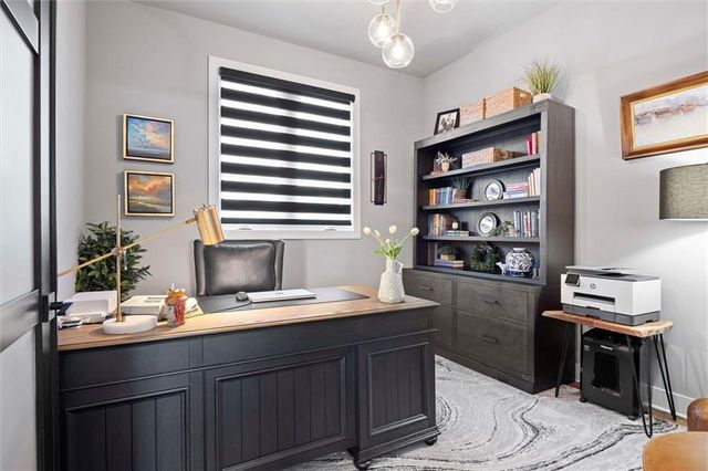 8181 Valley Road, Lenexa, KS 66220