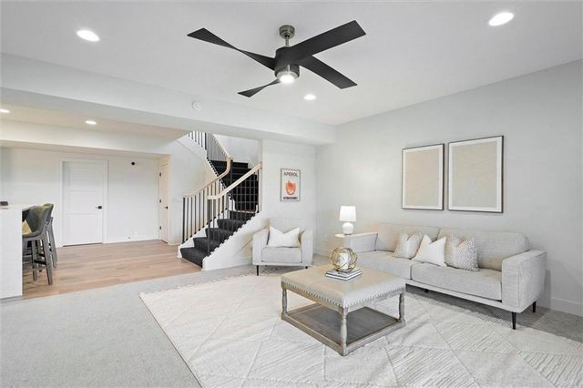 8181 Valley Road, Lenexa, KS 66220