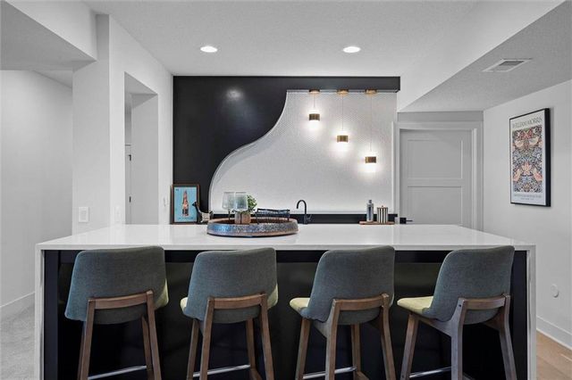 8181 Valley Road, Lenexa, KS 66220