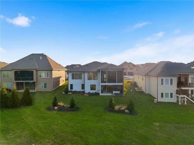 8181 Valley Road, Lenexa, KS 66220