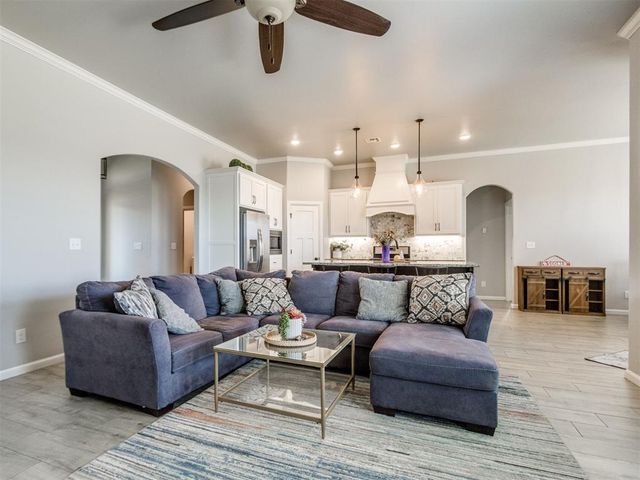 2309 Bretford Way, Norman, OK 73071