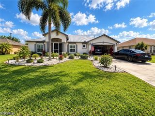 2034 NE 5th ST, Cape Coral, FL 33909