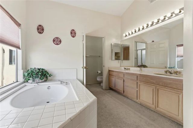 7422 Kyle Court, West Hills, CA 91307