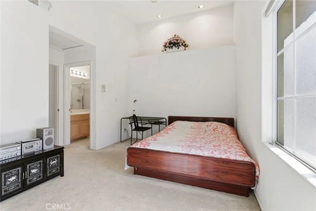 7422 Kyle Court, West Hills, CA 91307