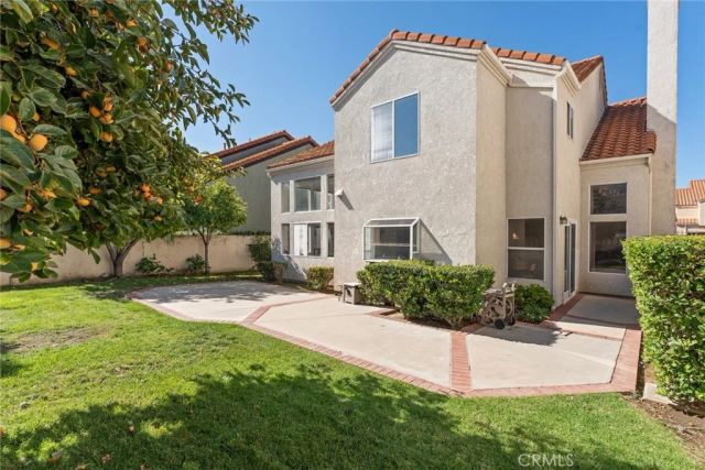 7422 Kyle Court, West Hills, CA 91307
