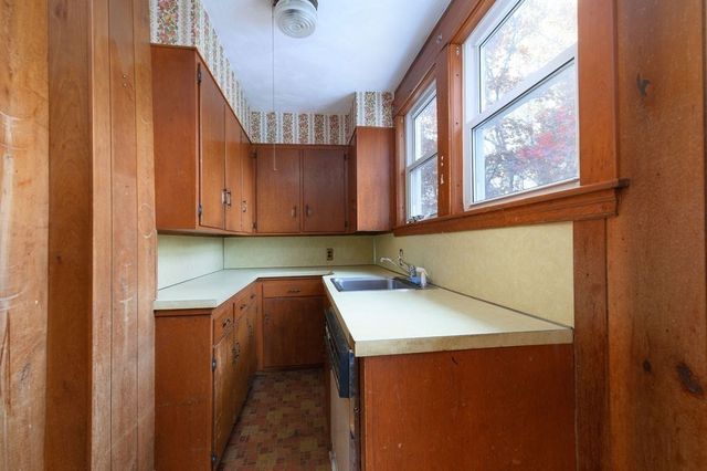 56 Putnam Street, Weymouth, MA 02189