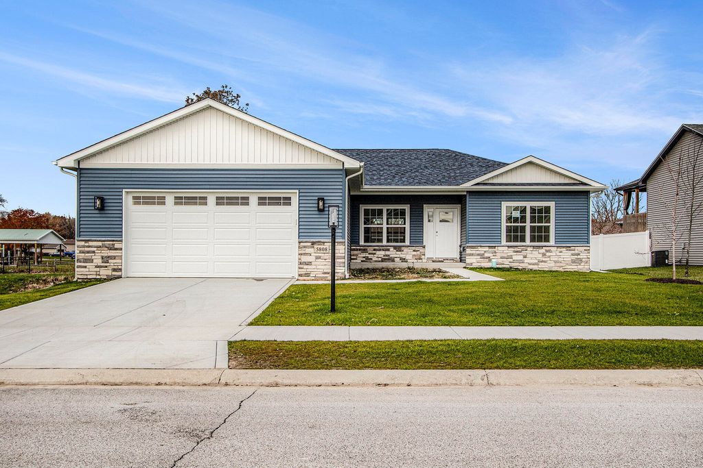 5808 Bleacher Avenue, Portage, IN 46368