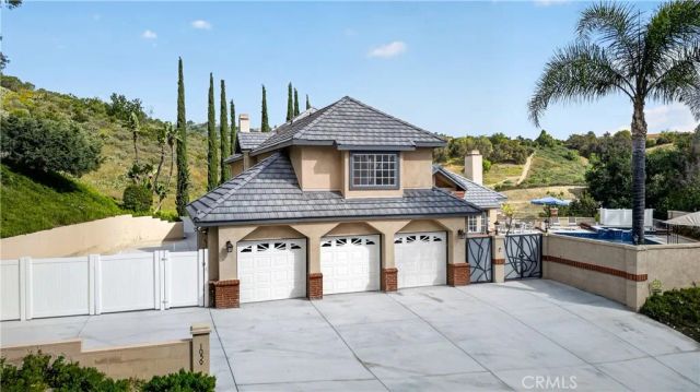 1050 N High Knoll, Walnut, CA 91789
