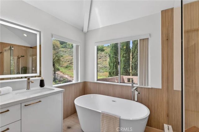 1050 N High Knoll, Walnut, CA 91789