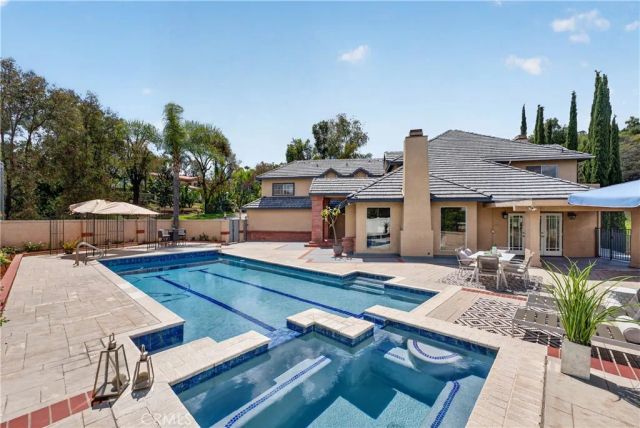 1050 N High Knoll, Walnut, CA 91789