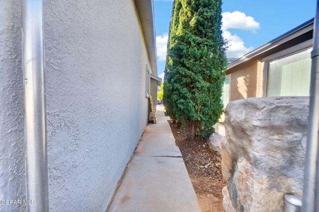 11004 ACOMA Street, El Paso, TX 79934