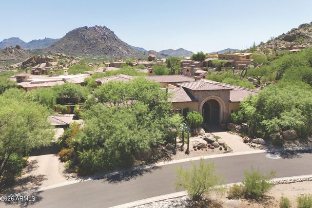 10681 E GREYTHORN Drive, Scottsdale, AZ 85262