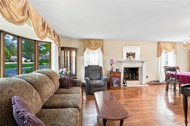 100 Granite Street, Warwick, RI 02886