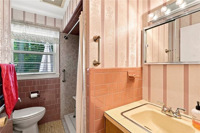 100 Granite Street, Warwick, RI 02886