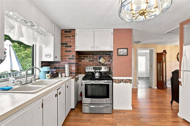 100 Granite Street, Warwick, RI 02886