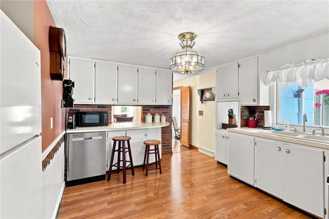 100 Granite Street, Warwick, RI 02886
