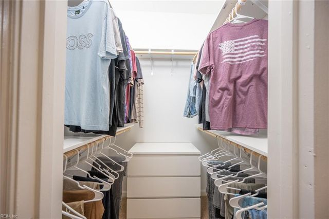 230 College Pl Apt 226, Norfolk, VA 23510