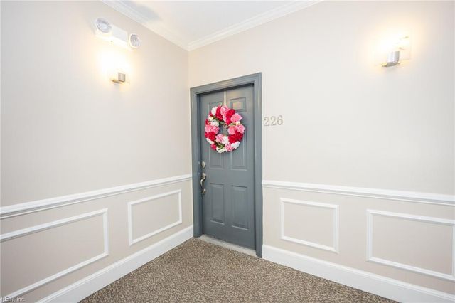 230 College Pl Apt 226, Norfolk, VA 23510