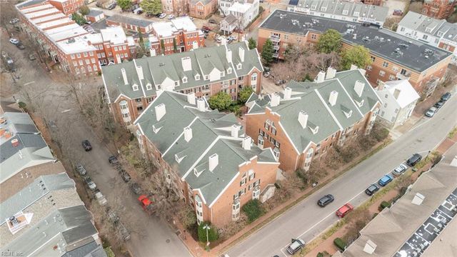 230 College Pl Apt 226, Norfolk, VA 23510