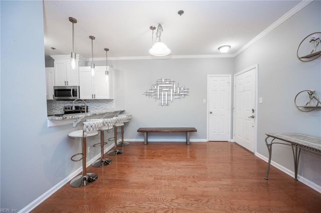 230 College Pl Apt 226, Norfolk, VA 23510